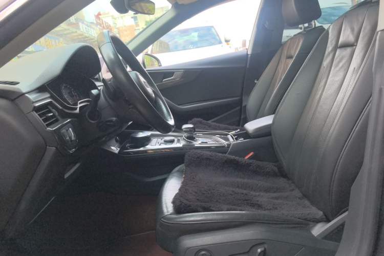 Used Audi A5 2019 Sportback 40 TFSI Fashion Model Left Front Seat