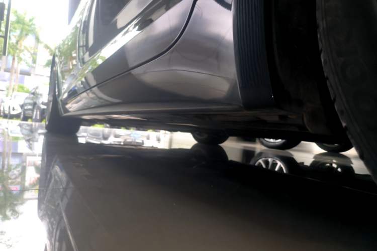 Used Audi A5 2019 Sportback 40 TFSI Fashion Model Left Side Sill