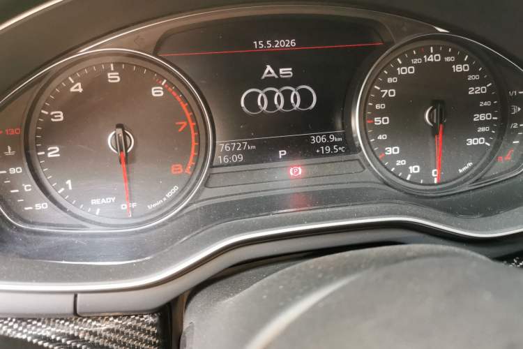 Used Audi A5 2019 Sportback 40 TFSI Fashion Model Odometer Close Up