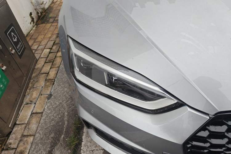 Used Audi A5 2019 Sportback 40 TFSI Fashion Model Right Front Headlight
