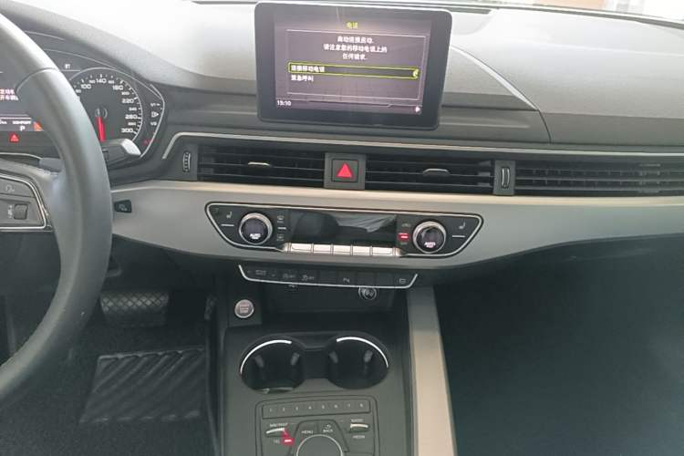 Used Audi A5 2019 Cabriolet 40 TFSI Fashion Edition China V Audio And AC Panel
