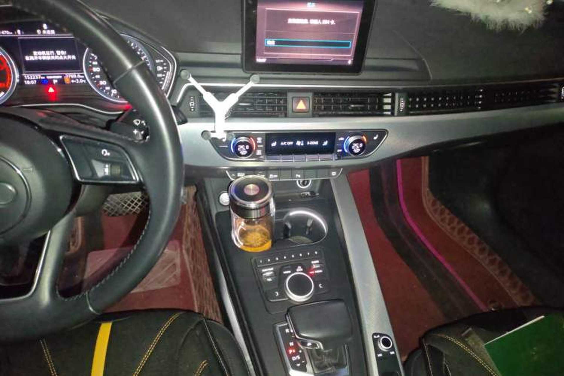 Used Audi A5 2019 Sportback 40 TFSI Fashion Model Audio And AC Panel