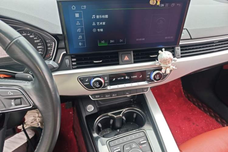 Used Audi A5 2019 Sportback 40 TFSI Fashion Model Audio And AC Panel