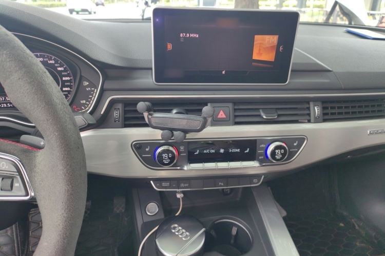 Used Audi A5 2019 Sportback 45 TFSI quattro Sport Model Audio And AC Panel