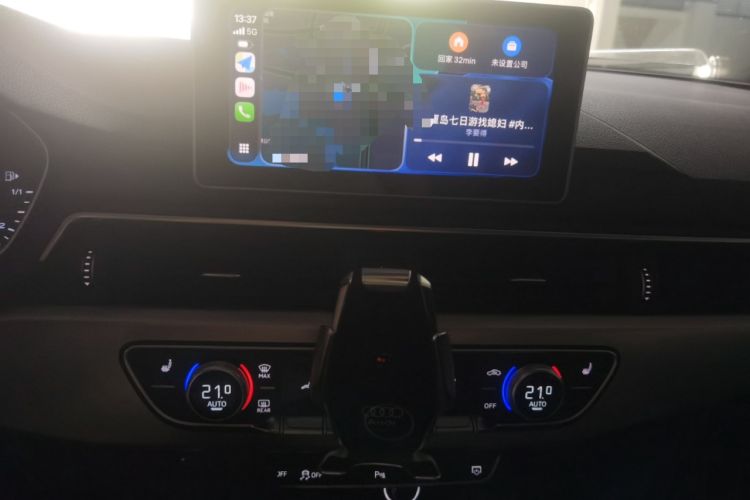 Used Audi A5 2019 Sportback 40 TFSI Fashion Model Audio And AC Panel