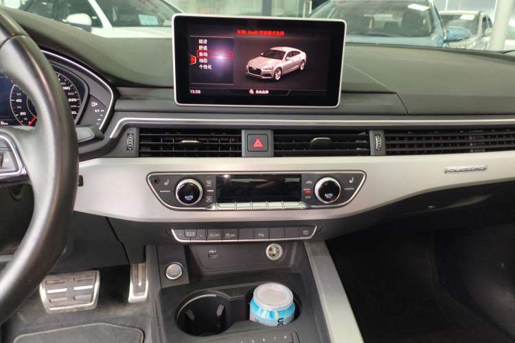 Used Audi A5 2019 Sportback 45 TFSI quattro Sport Model Audio And AC Panel