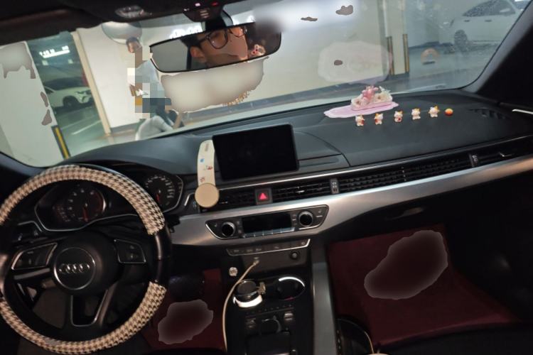 Used Audi A5 2019 Cabriolet 40 TFSI Fashion Edition China V Center Console
