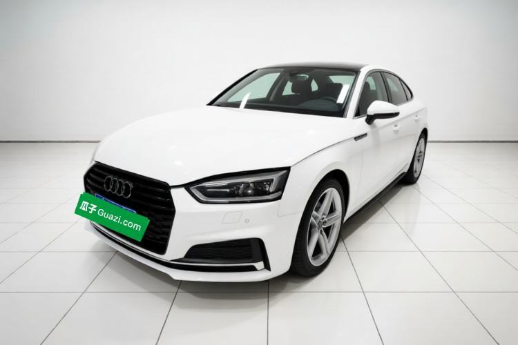 Używany Audi A5 2019 Sportback 40 TFSI Fashion Model Guazi used car, China used car export, Used car for sale, Used cars, Cheapest cars for sale