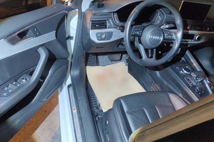 Used Audi A5 2019 Sportback 45 TFSI Fashion Model Driver Seat