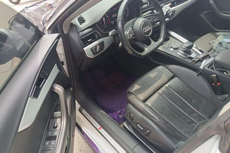 Used Audi A5 2019 Sportback 45 TFSI Sport Edition Driver Seat