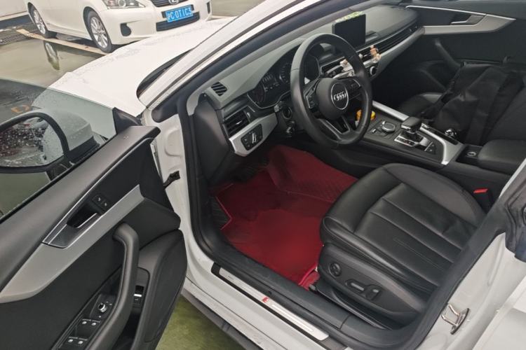 Used Audi A5 2019 Sportback 40 TFSI Fashion Model Driver Seat