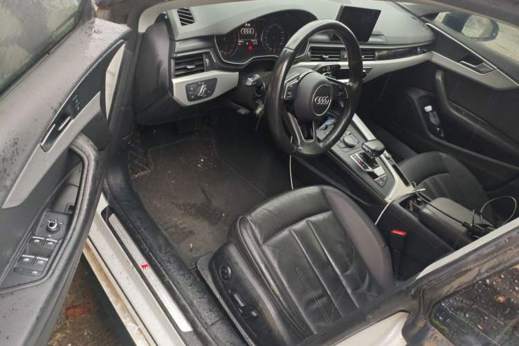 Used Audi A5 2019 Sportback 40 TFSI Fashion Model Driver Seat