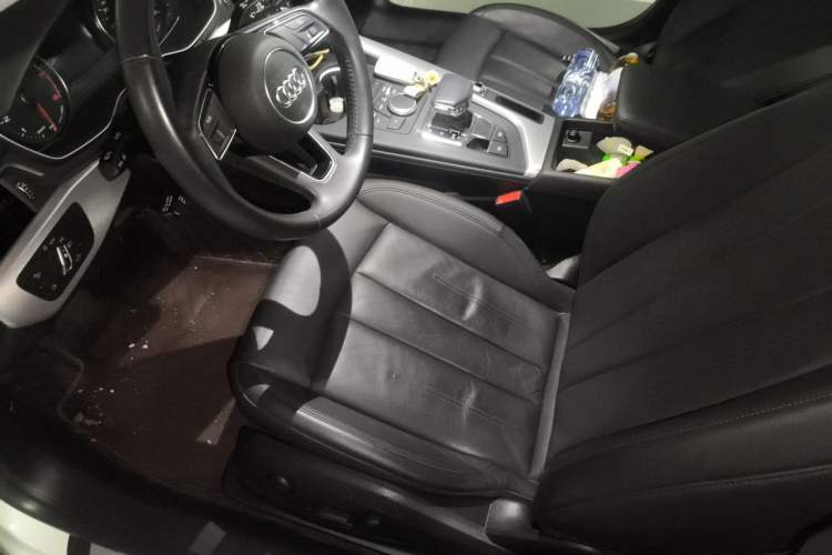 Used Audi A5 2019 Sportback 40 TFSI Fashion Model Driver Seat