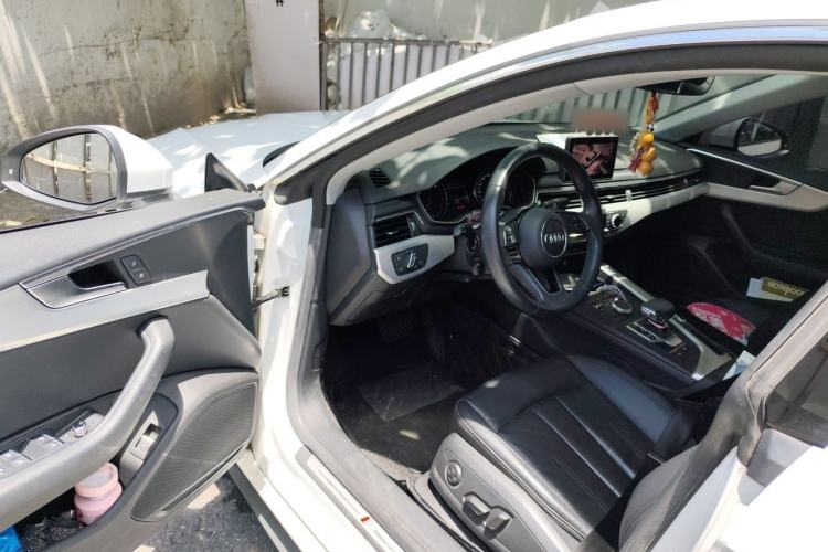 Used Audi A5 2019 Sportback 40 TFSI Fashion Model Driver Seat