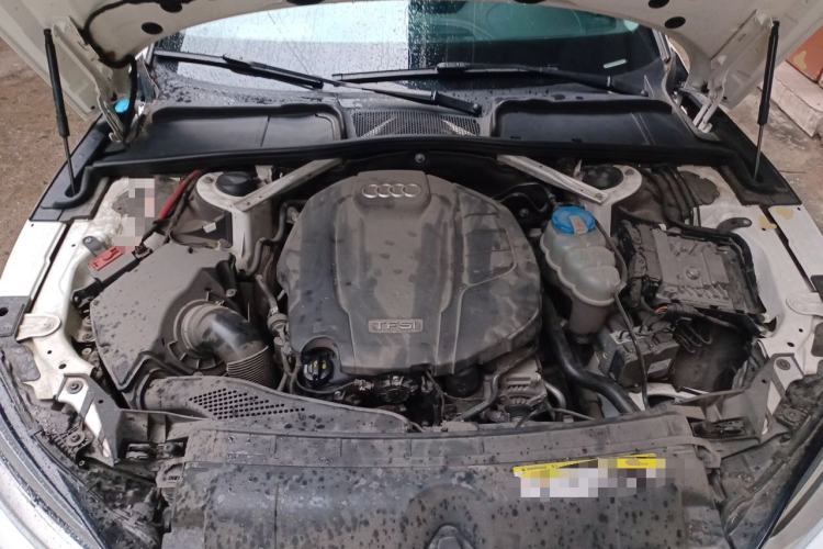 Used Audi A5 2019 Sportback 45 TFSI Fashion Model Engine Bay