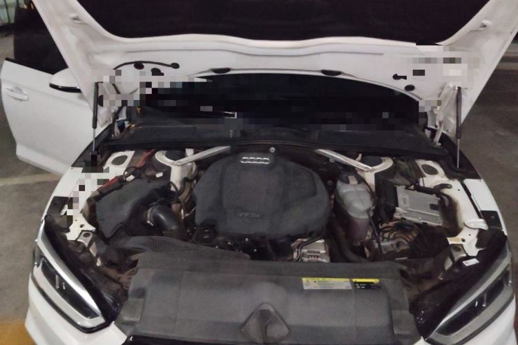 Used Audi A5 2019 Sportback 40 TFSI Fashion Model Engine Bay