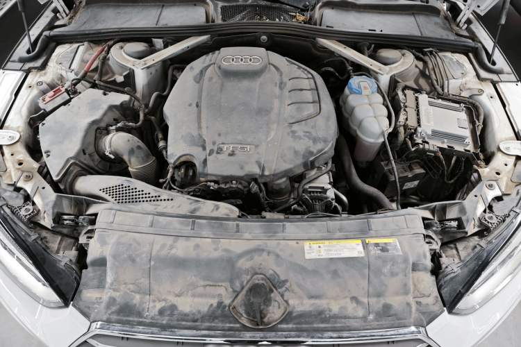 Used Audi A5 2019 Sportback 40 TFSI Fashion Model Engine Bay