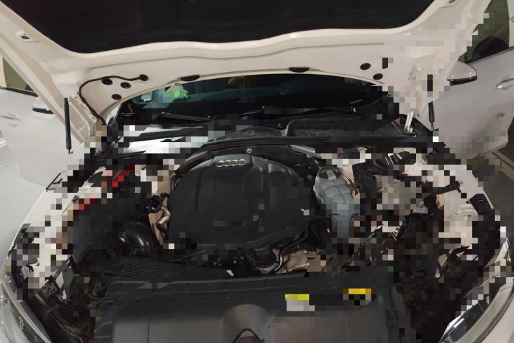 Used Audi A5 2019 Sportback 40 TFSI Fashion Model Engine Bay