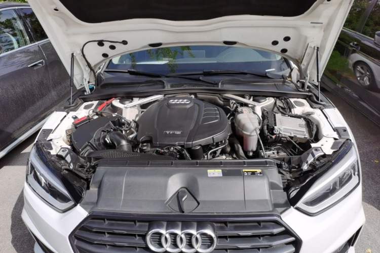 Used Audi A5 2019 Sportback 40 TFSI Fashion Model Engine Bay