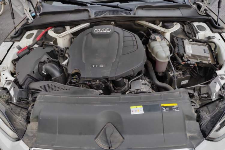 Used Audi A5 2019 Sportback 40 TFSI Fashion Model Engine Bay