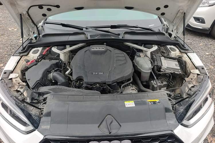 Used Audi A5 2019 Sportback 40 TFSI Fashion Model Engine Bay
