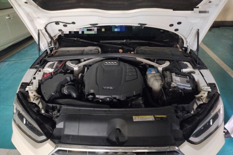 Used Audi A5 2019 Sportback 40 TFSI Fashion Model Engine Bay