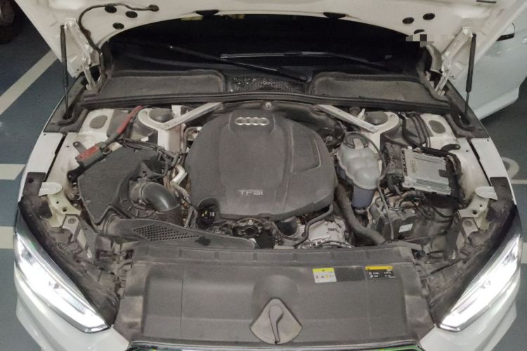 Used Audi A5 2019 Sportback 40 TFSI Fashion Model Engine Bay