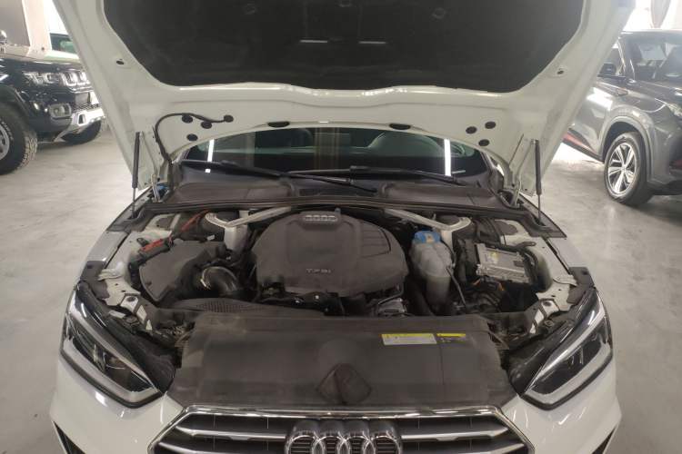 Used Audi A5 2019 Coupe 40 TFSI Fashion Edition China V Emission Standard Engine Bay