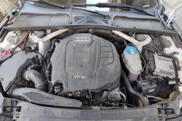 Used Audi A5 2019 Sportback 40 TFSI Fashion Model Engine Bay