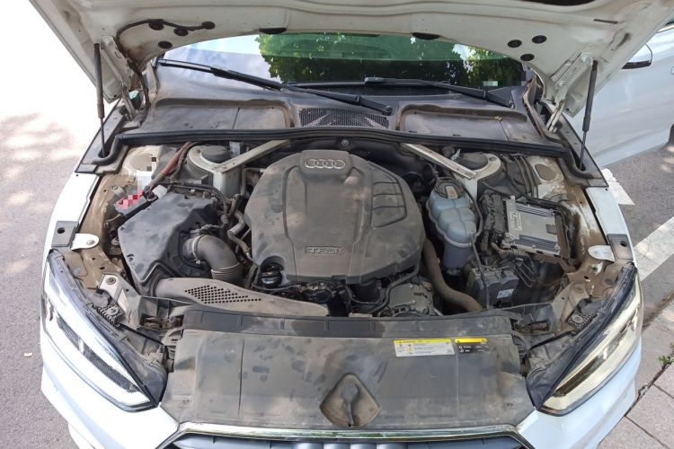 Used Audi A5 2019 Sportback 40 TFSI Fashion Model Engine Bay