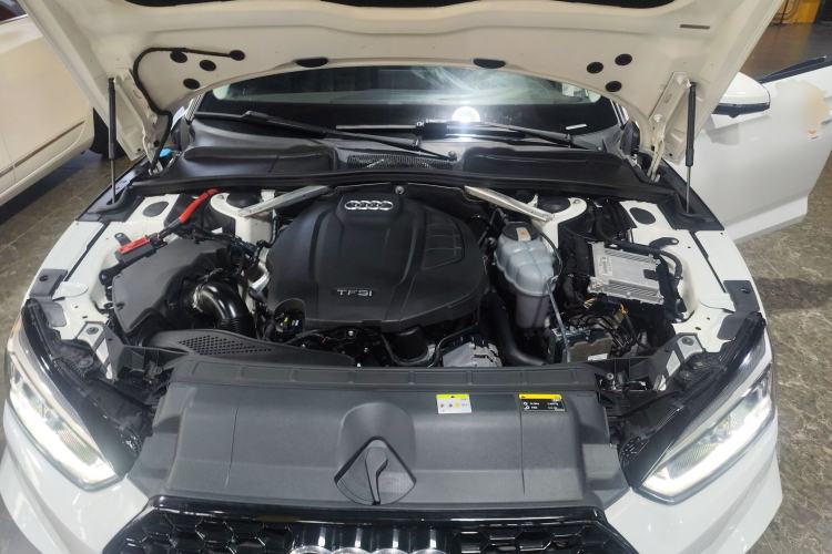 Used Audi A5 2019 Sportback 40 TFSI Fashion Model Engine Bay