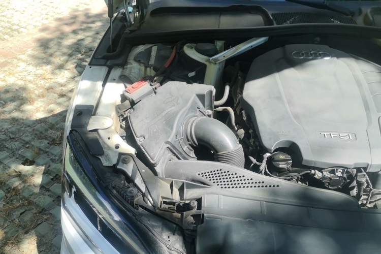 Used Audi A5 2019 Sportback 45 TFSI Fashion Model Engine Bay Right
