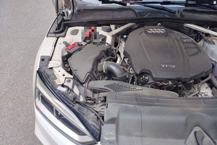 Used Audi A5 2019 Sportback 40 TFSI Fashion Model Engine Bay Right