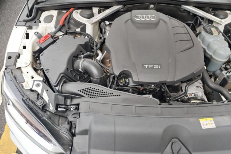 Used Audi A5 2019 Sportback 40 TFSI Fashion Model Engine Bay Right