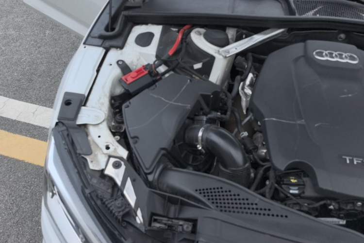 Used Audi A5 2019 Sportback 40 TFSI Fashion Model Engine Bay Right