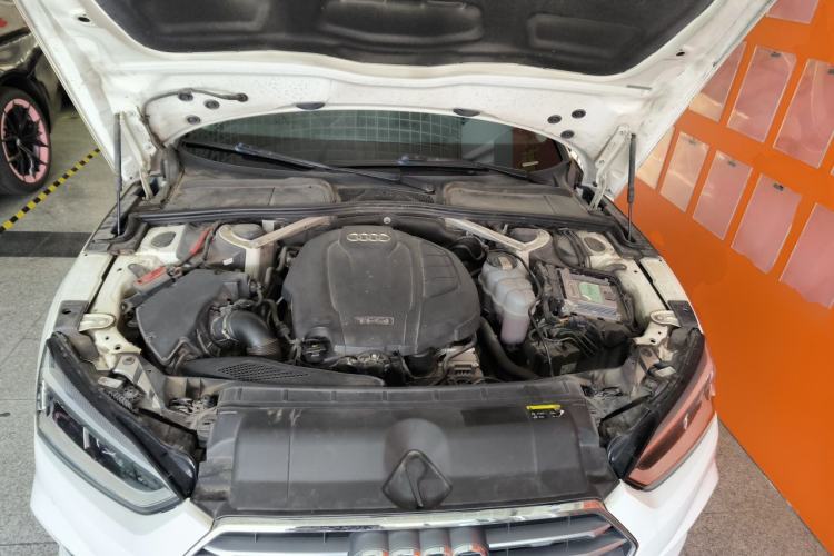 Used Audi A5 2019 Sportback 40 TFSI Fashion Model Engine Bay