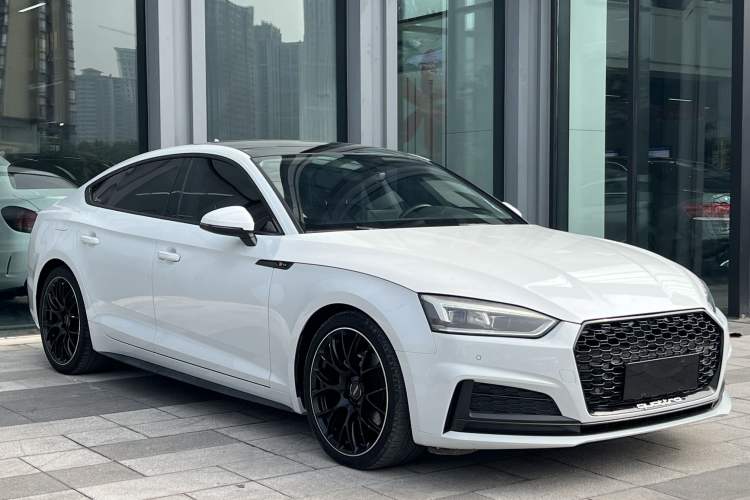 Used Audi A5 2019 Sportback 40 TFSI Fashion Model Exterior 3