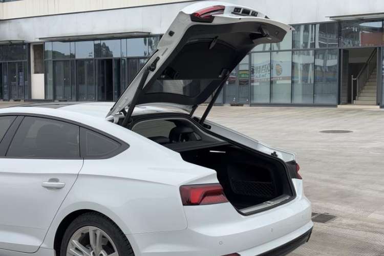 Used Audi A5 2019 Sportback 40 TFSI Fashion Model Exterior 9