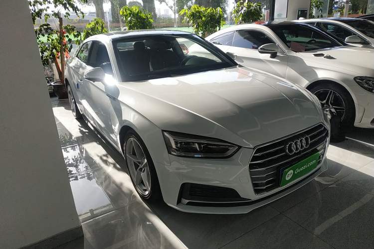Used Audi A5 2019 Coupe 40 TFSI Fashion Edition China V Emission Standard Front Right 45 Deg
