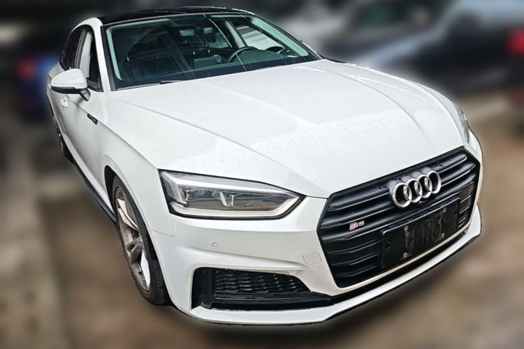 Used Audi A5 2019 Sportback 40 TFSI Fashion Model Front Right 45 Deg