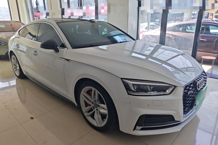 Used Audi A5 2019 Sportback 45 TFSI Fashion Model Front Right 45 Deg