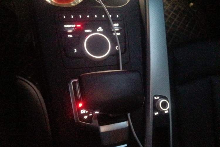 Used Audi A5 2019 Sportback 40 TFSI Fashion Model Gear Lever