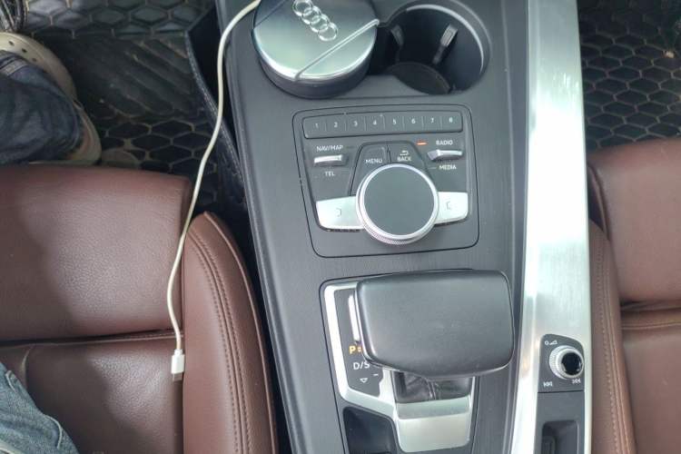 Used Audi A5 2019 Sportback 45 TFSI quattro Sport Model Gear Lever