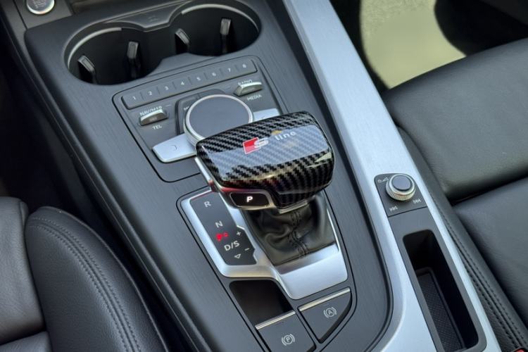 Used Audi A5 2019 Sportback 45 TFSI quattro Sport Model Gear Lever