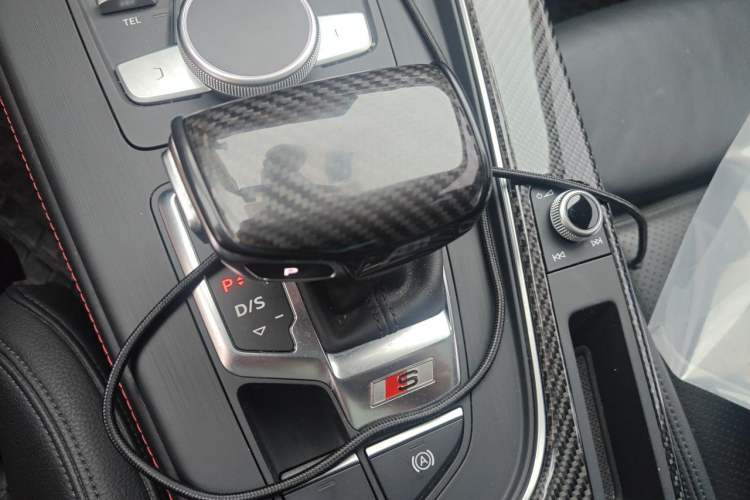 Used Audi A5  Gear Lever