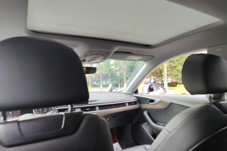 Used Audi A5 2019 Sportback 40 TFSI Fashion Model Headliner