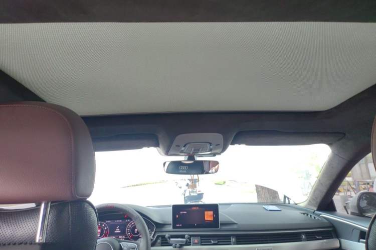 Used Audi A5 2019 Sportback 45 TFSI quattro Sport Model Headliner