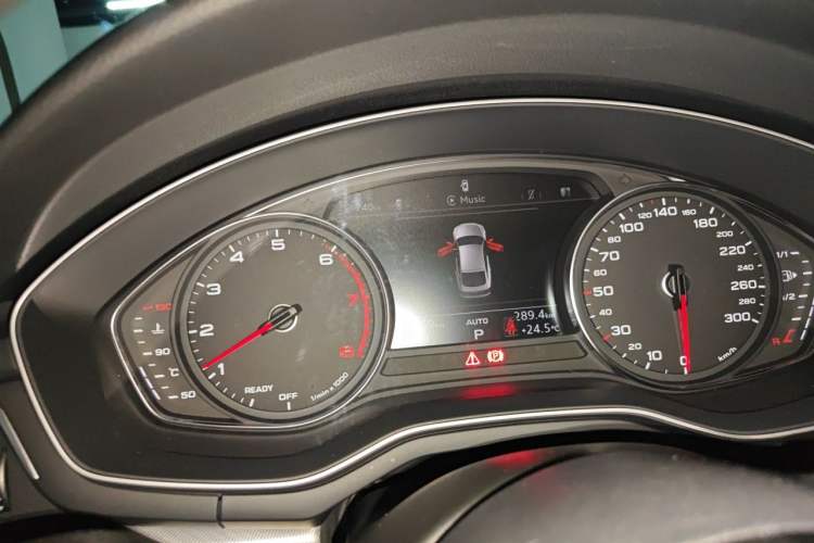 Used Audi A5 2019 Sportback 40 TFSI Fashion Model Instrument Cluster