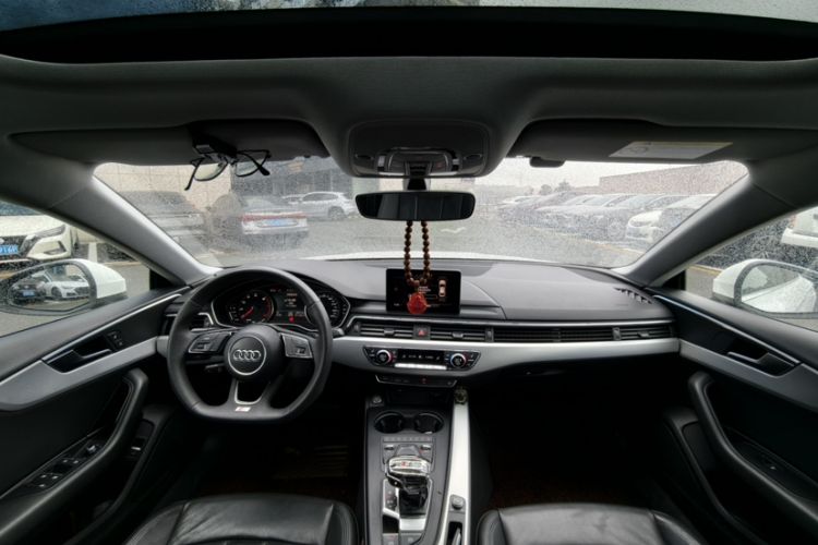 Used Audi A5 2019 Sportback 40 TFSI Fashion Model Interior 1
