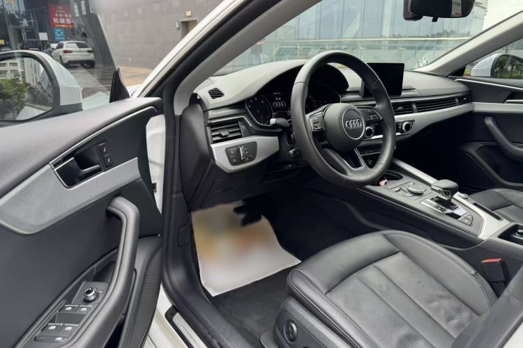 Used Audi A5 2019 Sportback 40 TFSI Fashion Model Interior 1